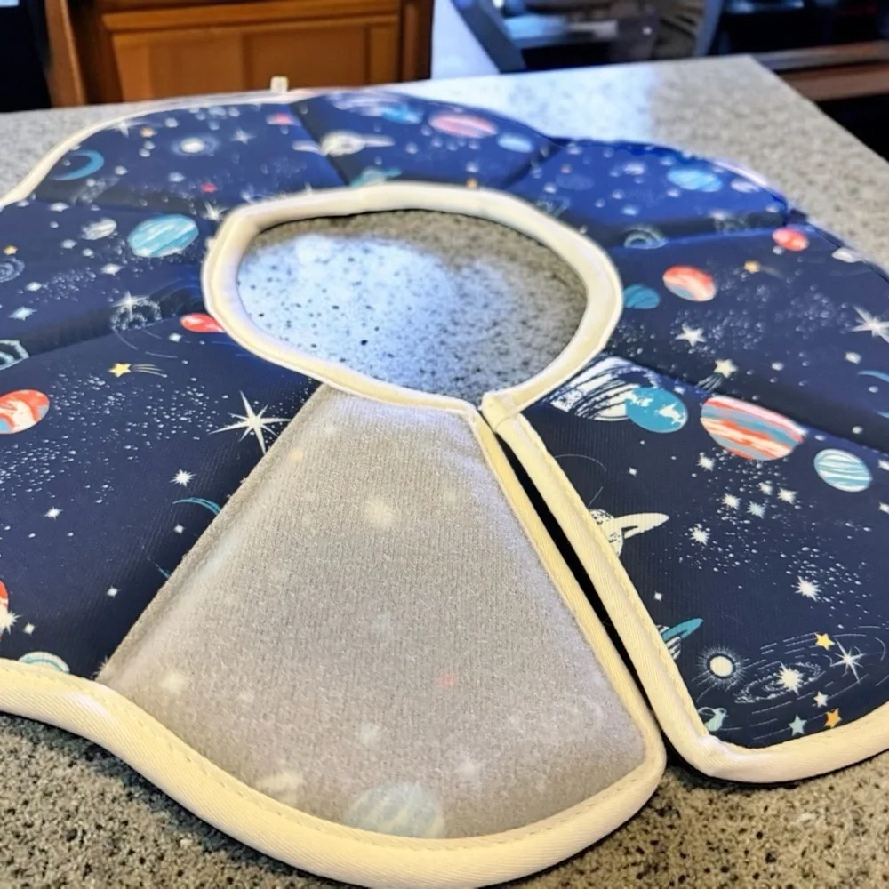 New Elizabethan Soft Dog Collar with Velcro Close - Galactic Design, Small, NWOT - Picture 4 of 7